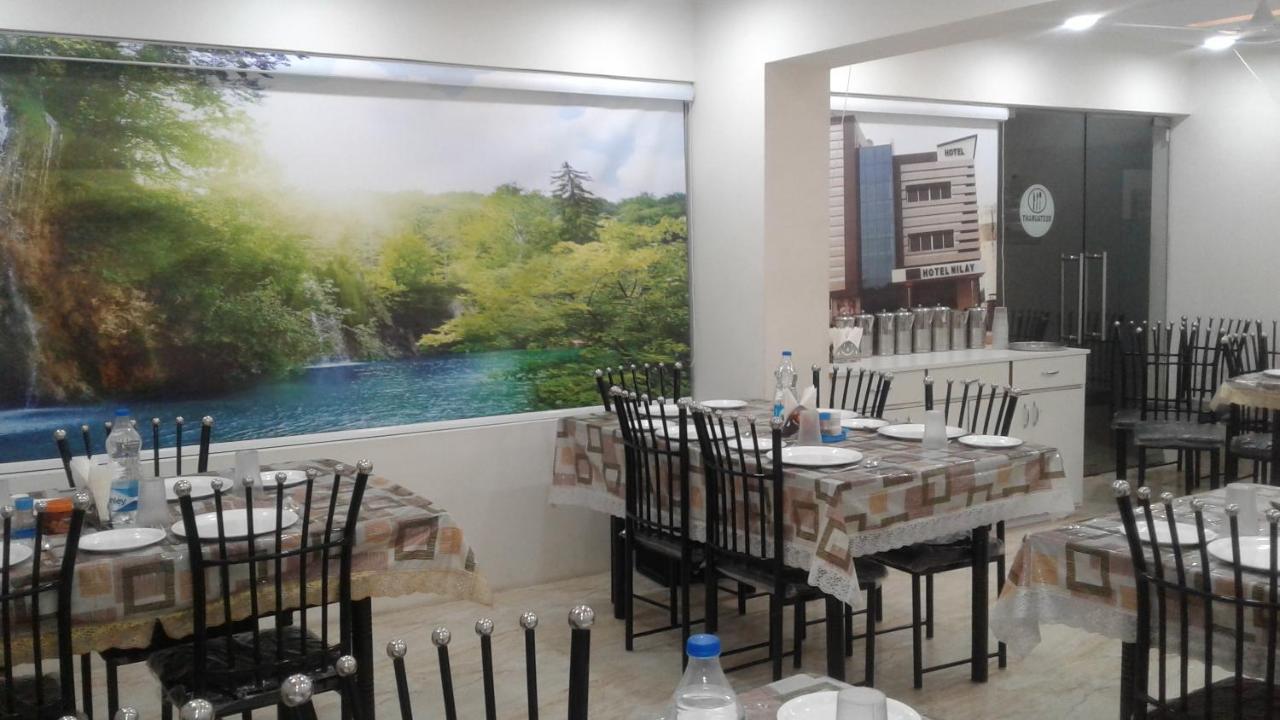 尼雷酒店 Dwārka 外观 照片